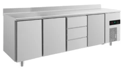 A&S Kühltisch -2 bis +8°C 2330x700x850mm mit 3x Türen und 1x drei Schubladen u. Aufkantung (4TTDTA)