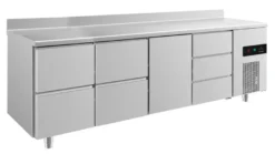 A&S Kühltisch -2 bis +8°C 2330x700x850mm mit 1x Tür, 2x zwei Schubladen und 1x 3 Schubladen u. Aufkantung (4ZZTDA)