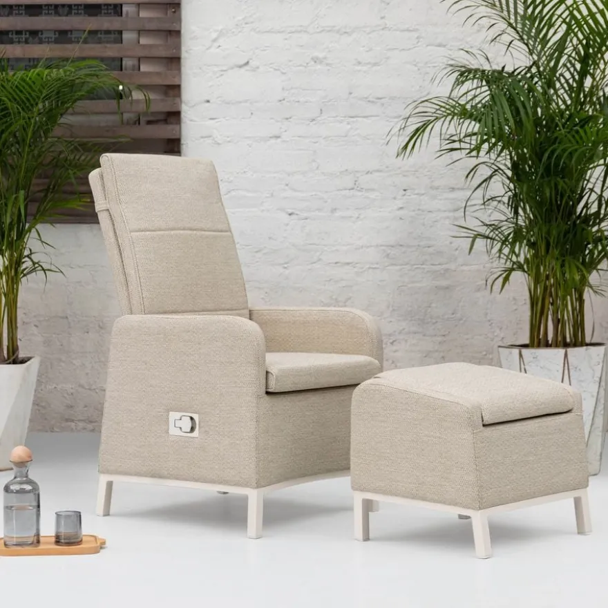 barths Riga – Relaxsessel mit Fußhocker Sand