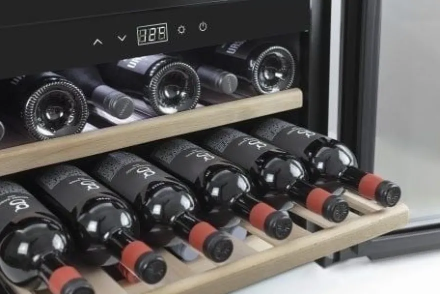 CASO Einbaukühlschrank WineSafe 18 EB schwarz