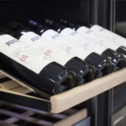 CASO Weinkühlschrank WineSafe 137