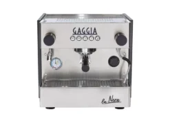 Gaggia Milano Siebträgermaschine LA NERA COMPACT 1-Gruppig, Festwasseranschluss, silber/schwarz, inkl. Aufstellung