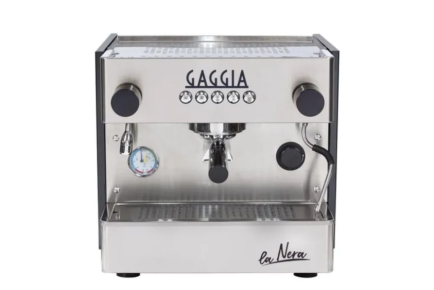 Gaggia Milano Siebträgermaschine LA NERA COMPACT 1-Gruppig, Festwasseranschluss, silber/schwarz, inkl. Aufstellung