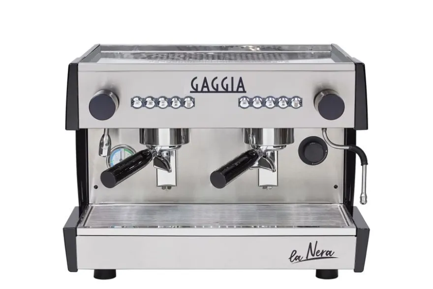 Gaggia Milano Siebträgermaschine LA NERA COMPACT 2-Gruppig, Festwasseranschluss, silber/schwarz, inkl. Aufstellung