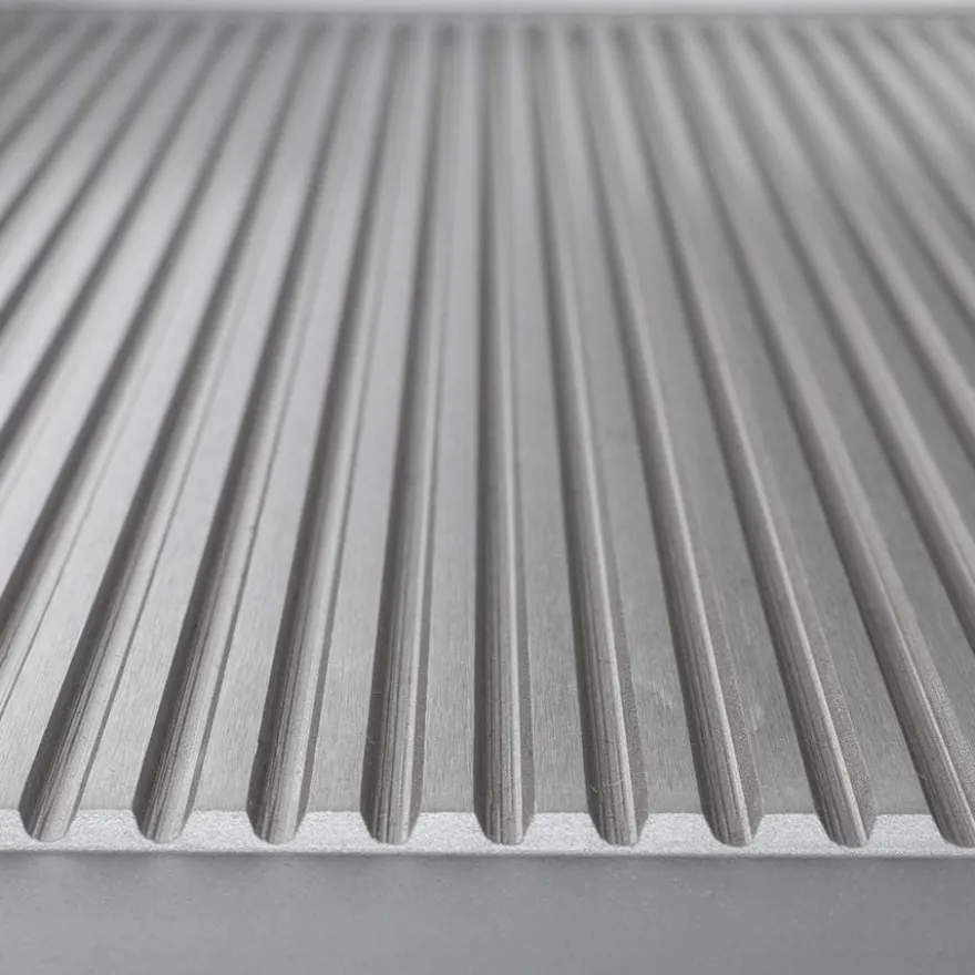 Gasgrillplatte Serie 700 - 70/70 - ½ glatt, ½ gerillt