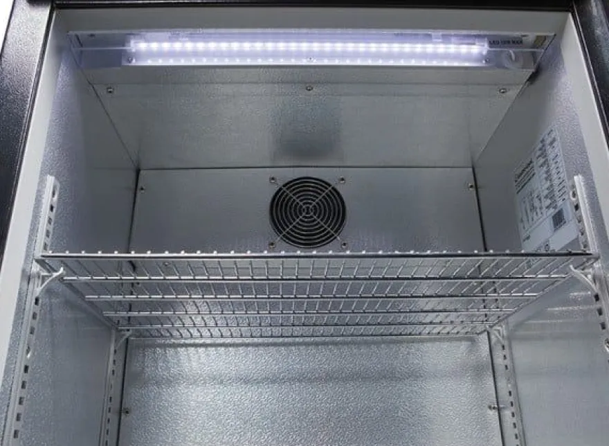Gastro-Cool Barkühlschrank 128 Liter schwarz, LED, unterbaufähig