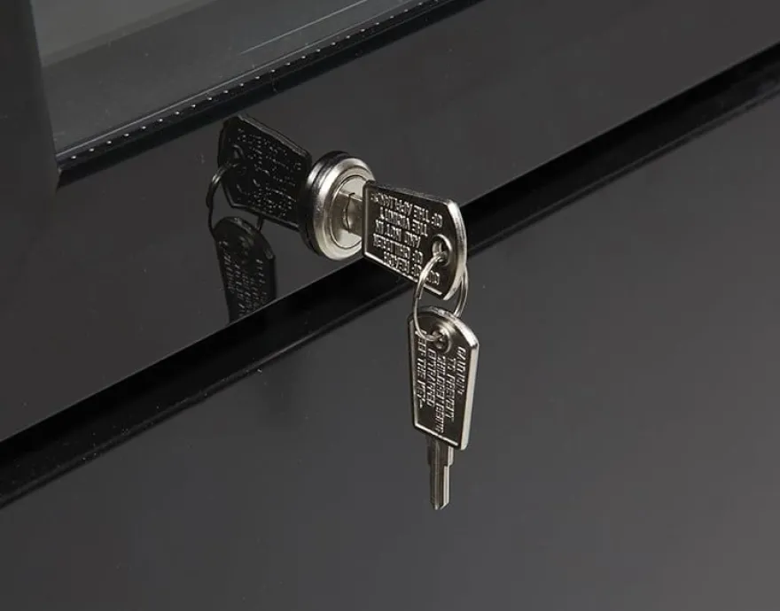 Gastro-Cool DC130 Getränkekühlschrank Afri-Cola 150 Liter schwarz/schwarz, LED