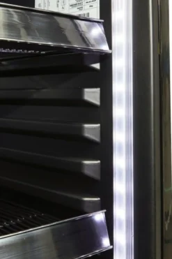 Gastro-Cool DC400 Getränkekühlschrank ECO STAR 400 Liter mit Werbedisplay schwarz/schwarz, LED, super sparsam