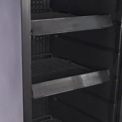 Gastro-Cool GD175 Getränkekühlschrank Retro Slim 212 Liter schwarz/schwarz, LED