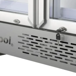 Gastro-Cool GD1050 Getränkekühlschrank 1060 Liter mit 2 Klapptüren, LED Beleuchtung, silber