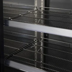 Gastro-Cool GD1050 Getränkekühlschrank 1060 Liter mit 2 Klapptüren, LED Beleuchtung, schwarz