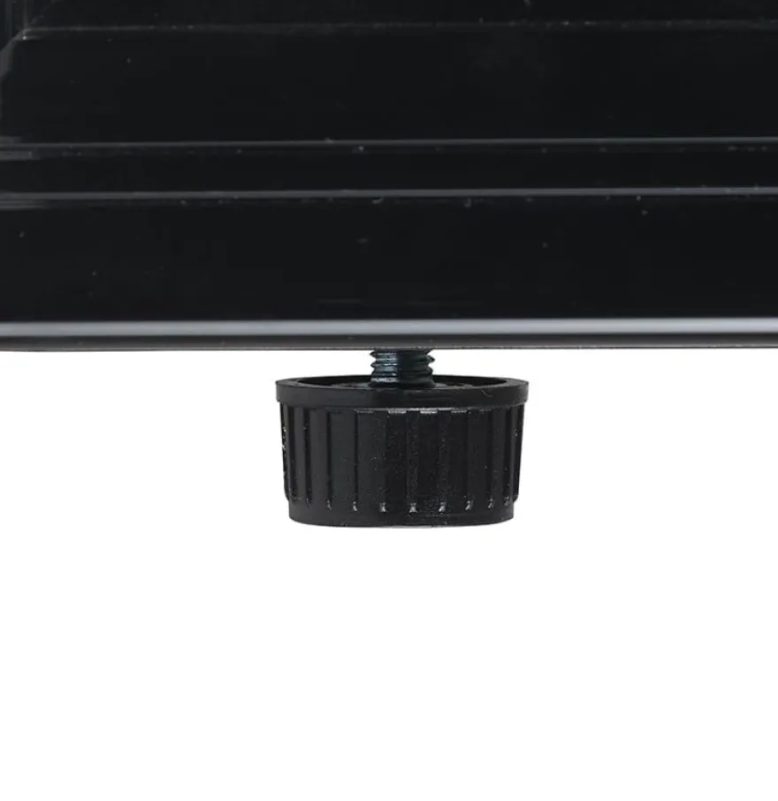 Gastro-Cool KW90 Getränkekühlschrank 88 Liter schwarz/schwarz, LED