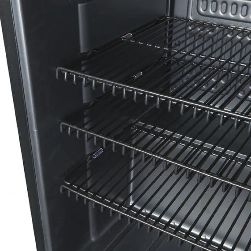 Gastro-Cool KW65 Getränkekühlschrank 62 Liter schwarz/schwarz, LED