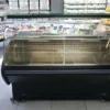 Kühltheke RHEA 1340 mm schwarz, LED-Beleuchtung, gekühlter Unterbau