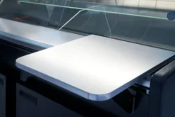 Kühltheke RHEA 1340 mm schwarz, LED-Beleuchtung, gekühlter Unterbau