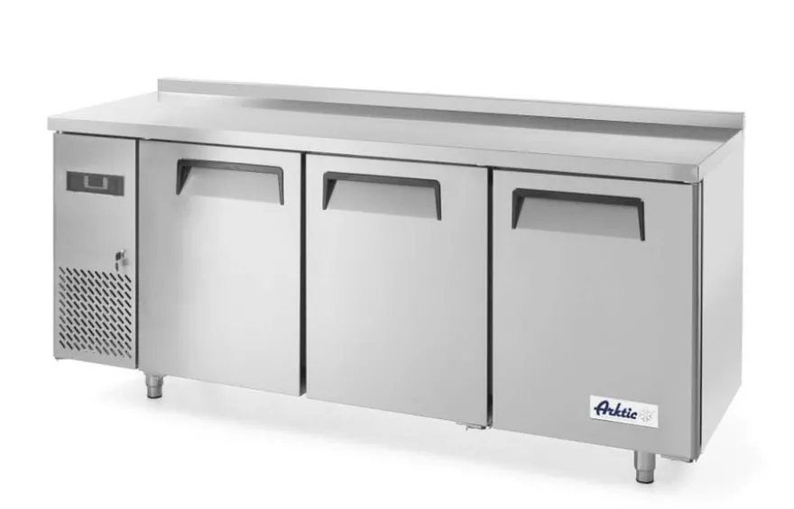 Kitchen Line Tiefkühltisch- dreitürig 390 Liter