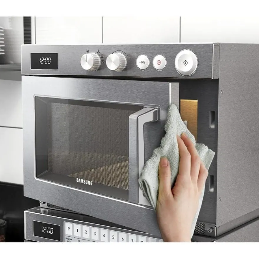 Samsung Gewerbe-Mikrowelle 26 Liter 1850W, digitale Steuerung