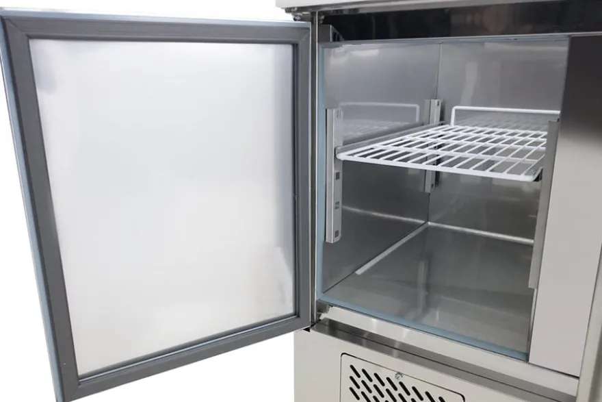 SARO Saladette mit 3 Türen, Modell BALDUR S 903