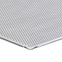 Schneider GN 1/1 Alu-Backblech mit 3 mm-Lochung, 45° Ränder
