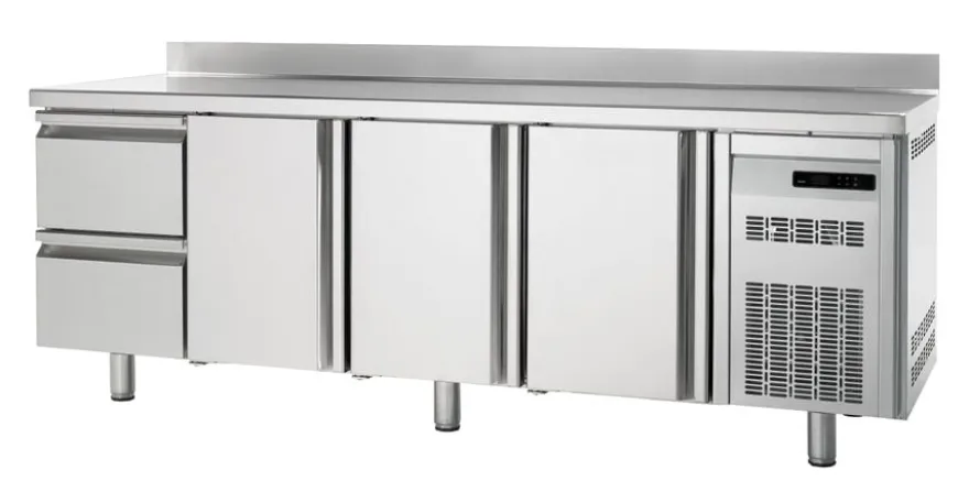 Tiefkühltisch Premium 3/2 mit Aufkantung